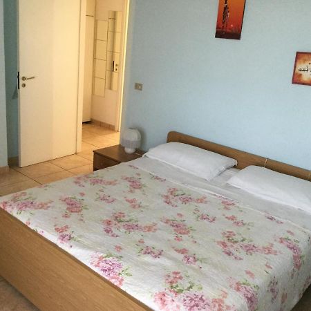 Casa Rosa Villa Porto SantʼElpidio Eksteriør billede