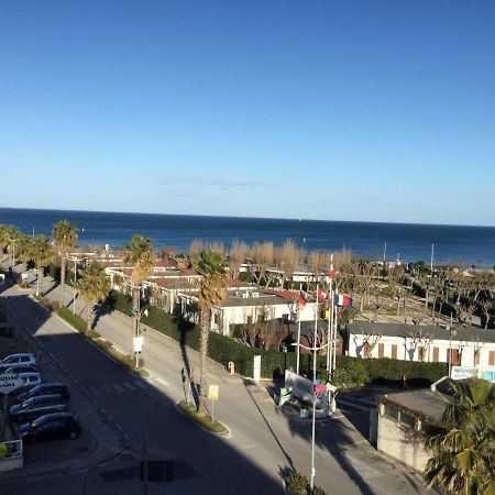 Casa Rosa Villa Porto SantʼElpidio Eksteriør billede
