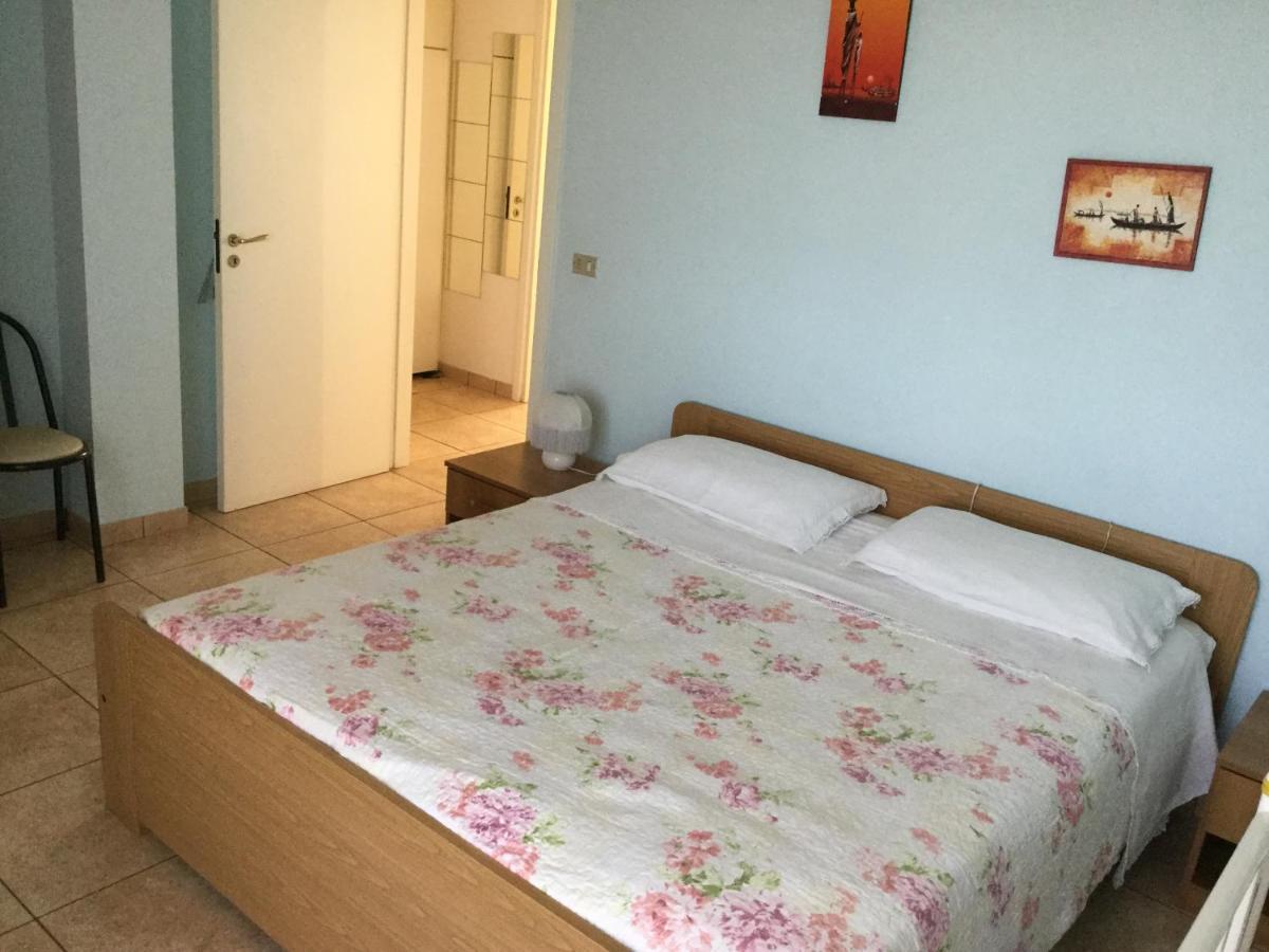 Casa Rosa Villa Porto SantʼElpidio Eksteriør billede